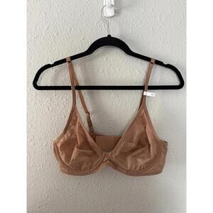 Gap body NWOT bra size 36B